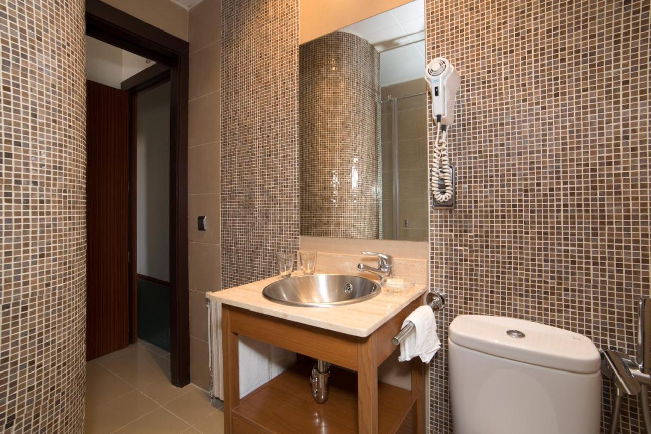 Hotel Capri 2*