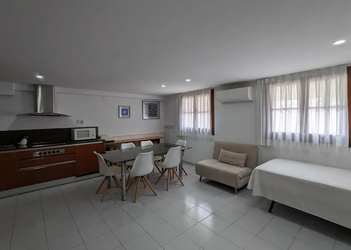 Hotel Capri